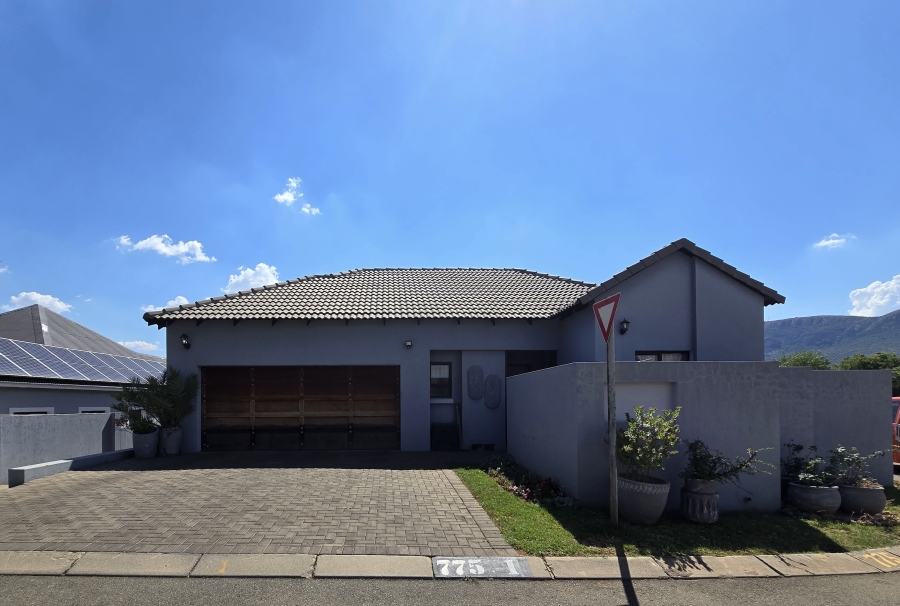 3 Bedroom Property for Sale in Gateway Manor North West